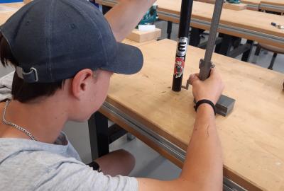 46.	Orýsování řídítek koloběžky před zakrácením