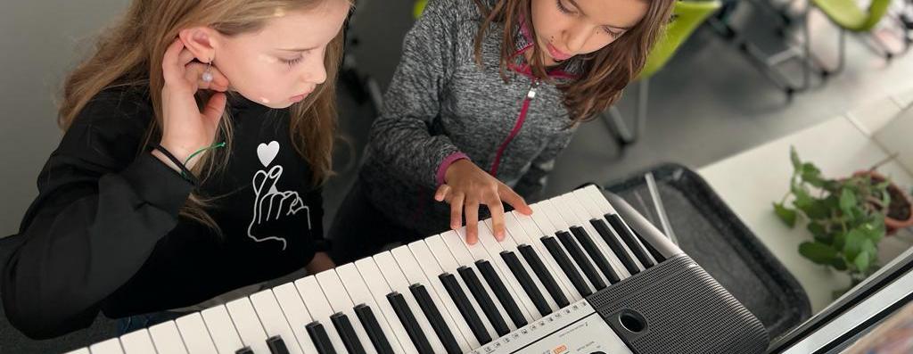 My jsme muzikanti, přicházíme k vám (3. B)