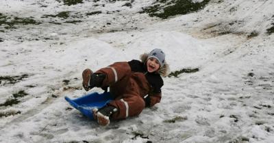 DĚti se TĚšily na sNĚhové radovánky (2. B)