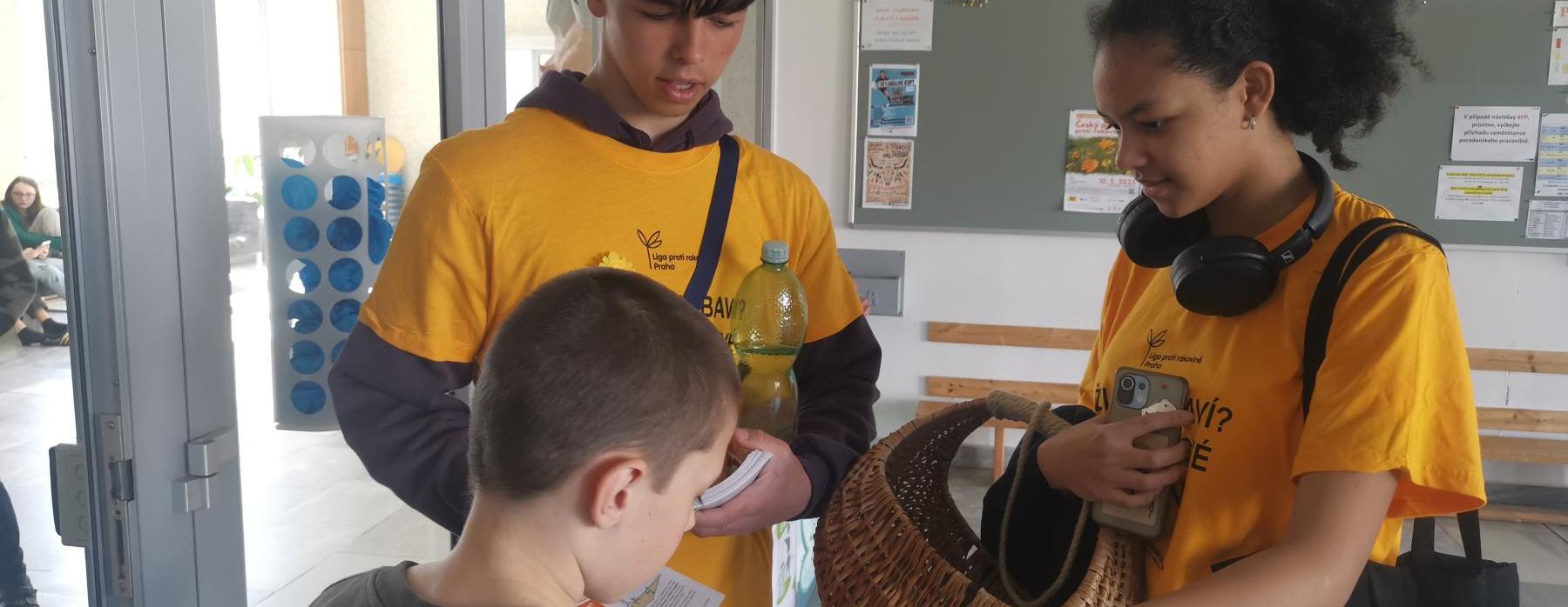 Kytičkový den - naši deváťáci vybrali letos rekordní částku!