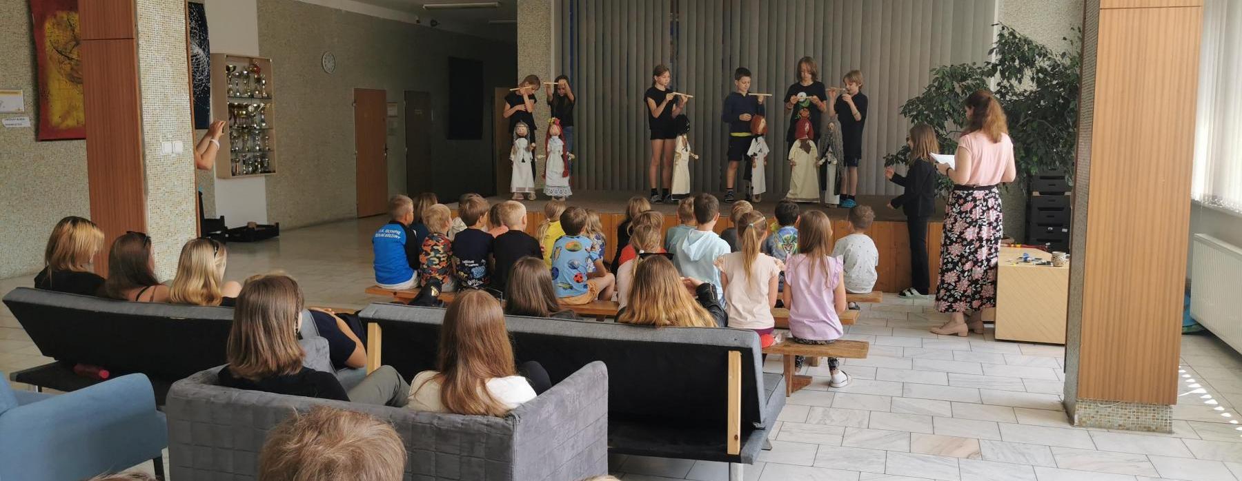Čtvrťáci vypravují pověsti druhákům