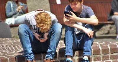 Pozvánka na besedu Děti a technologie