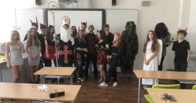 Mikuláš s 9. A