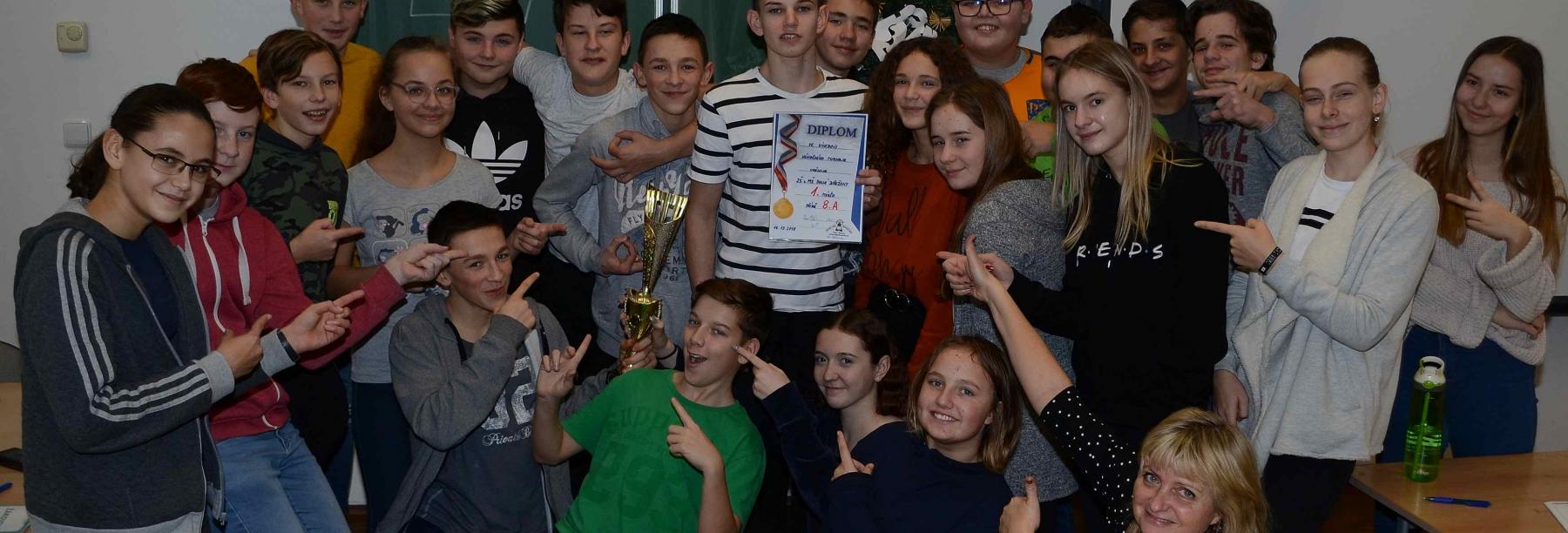 Vánoční víceboj 7. a 8. tříd o PUTOVNÍ POHÁR školy!