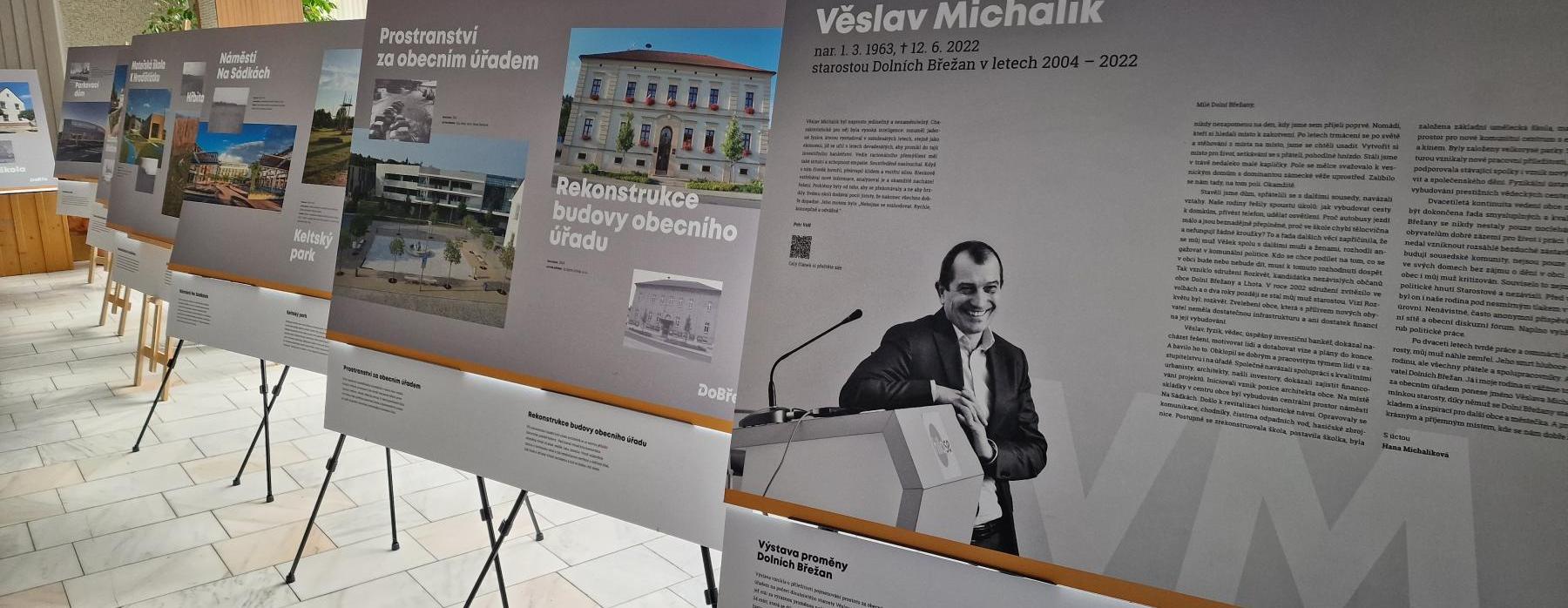 Výstava Proměny Dolních Břežan ke zhlédnutí u nás ve škole