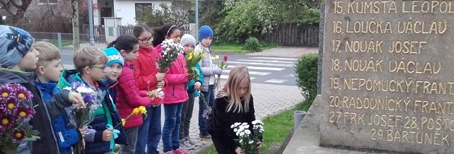 Vzpomínka na válečné hrdiny - projekt 3. a 4. tříd
