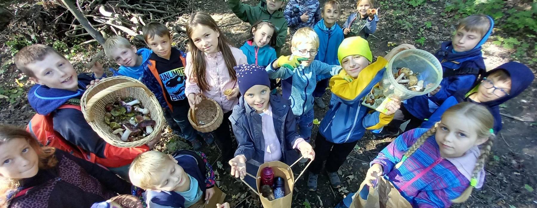 Už je to na houby! Vyražte taky! (3.C)