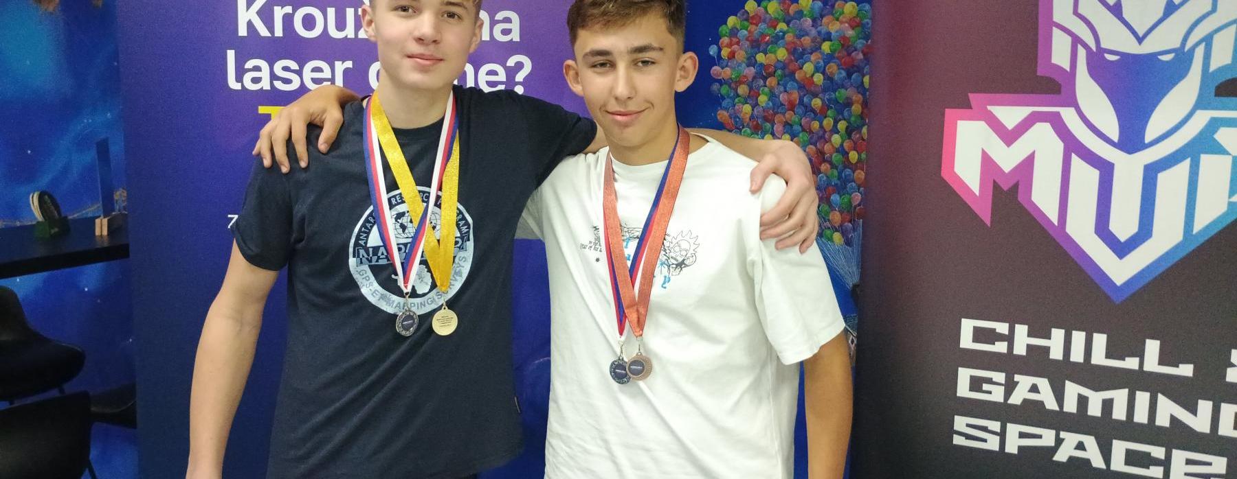 Úvodní kolo sportovní ligy v laser game