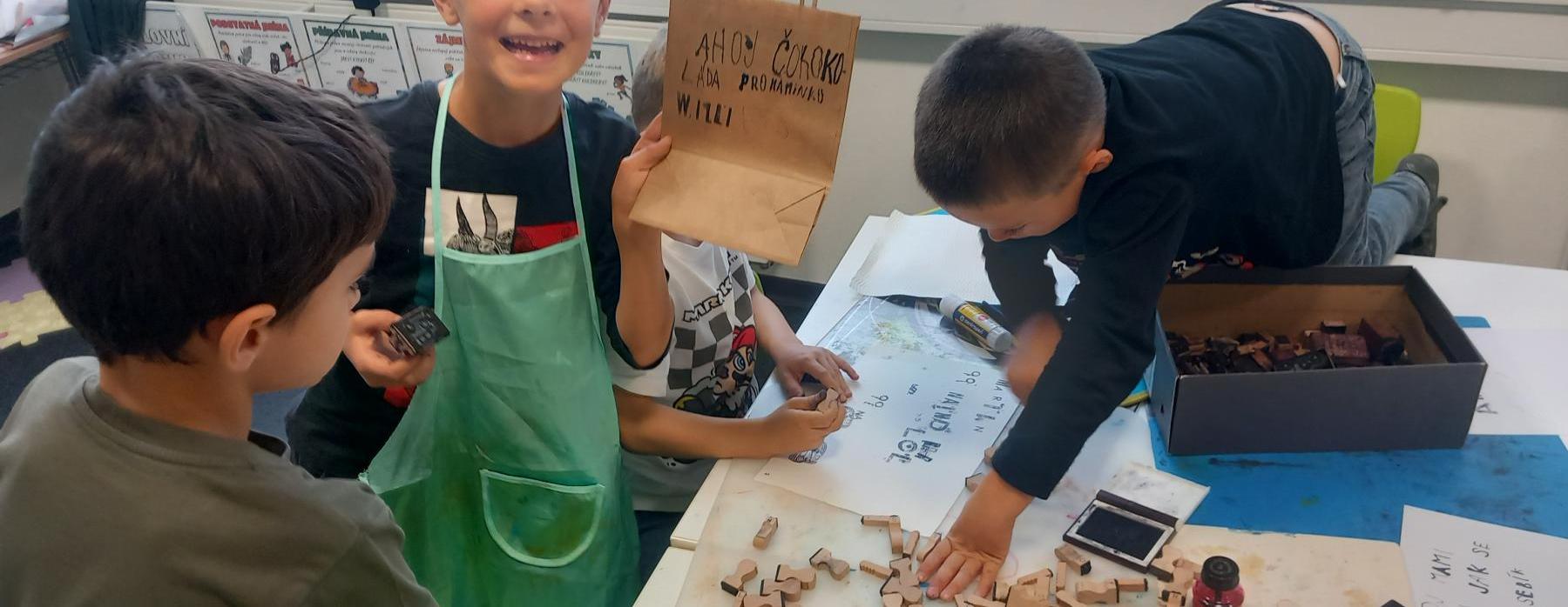 Tiskařský workshop ve 2.C