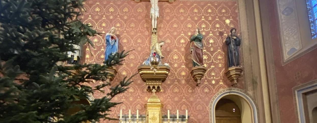 Návštěva kaple a zpívání koled