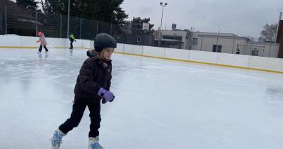 I v novém roce se proháníme na bruslích