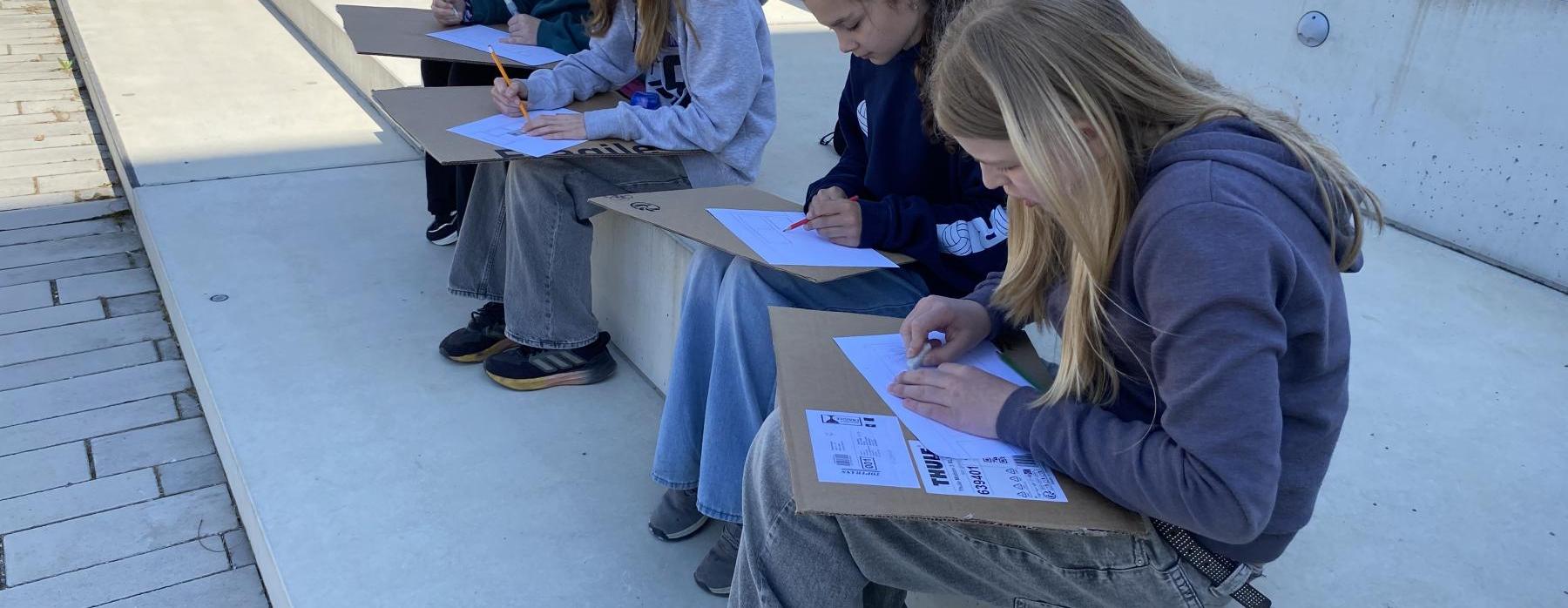 Výtvarná výchova v plenéru (5.A)