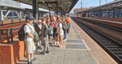 Nástupiště 5. A – nastupujeme na společnou cestu...
