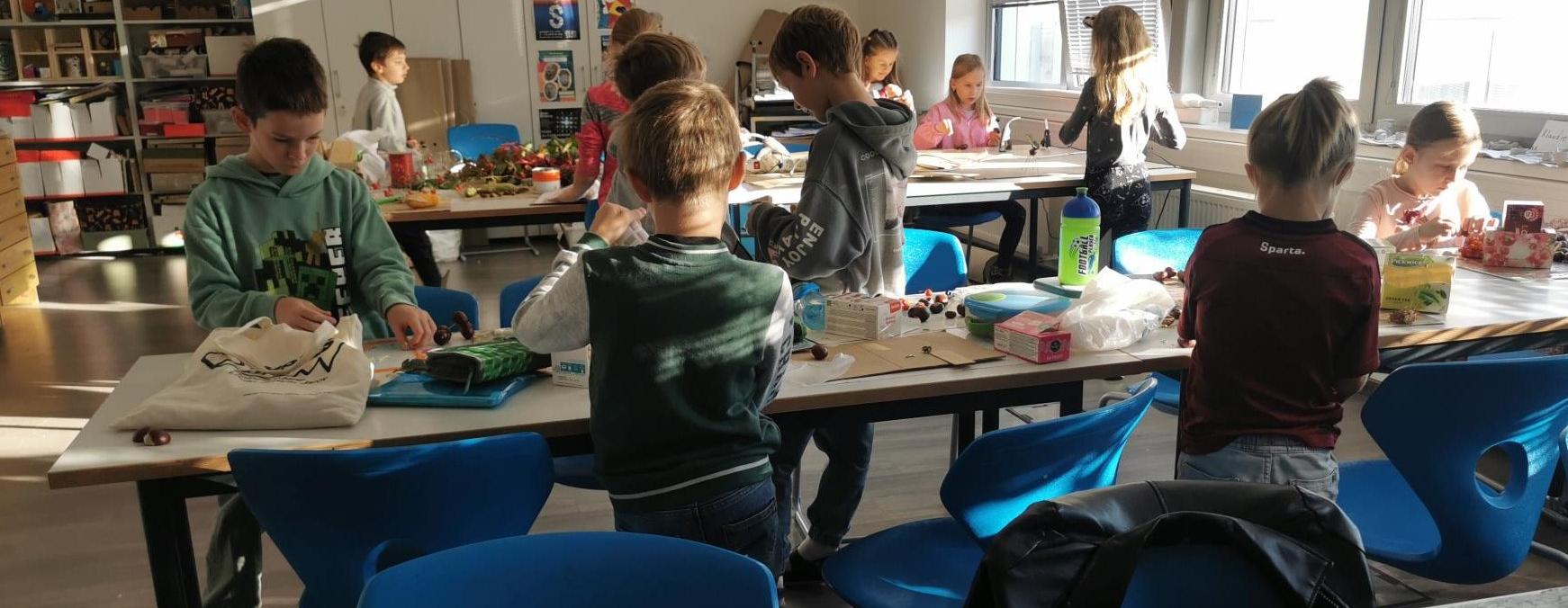 Šikovné ruce dětí ze 3.A, kaštany a nápady