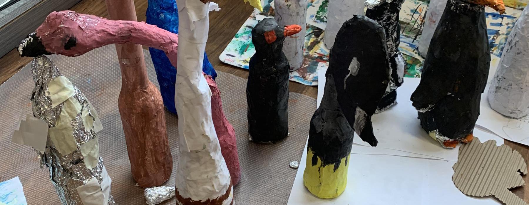 Sochy crazy zvířátek a přívěšky z epoxydu