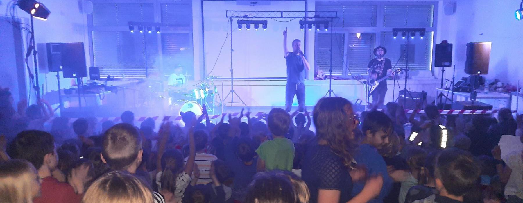 Koncert  poprockové skupiny Highvibes