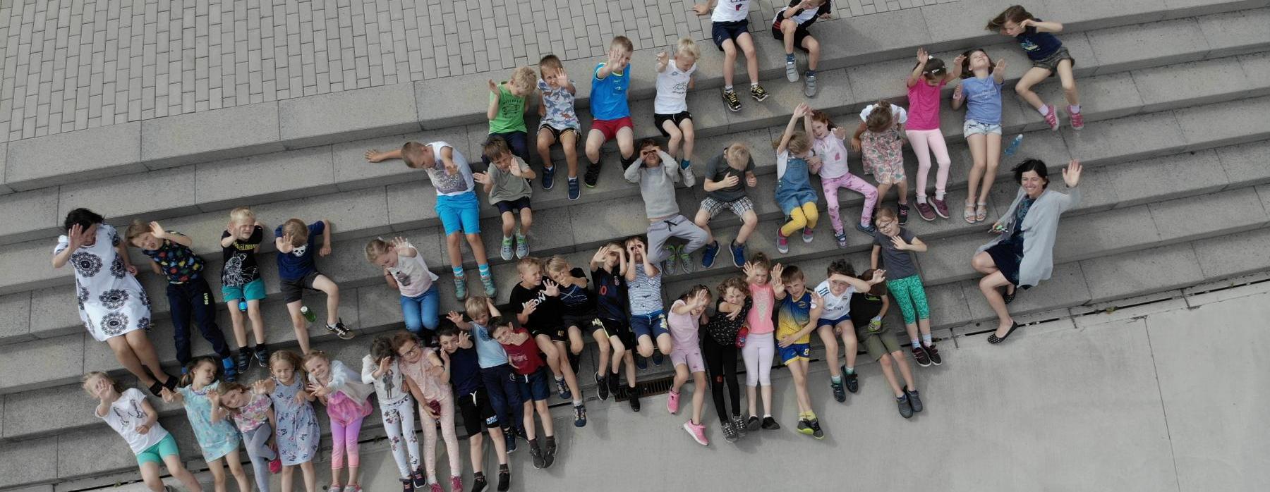 Letecká fotografie školním dronem